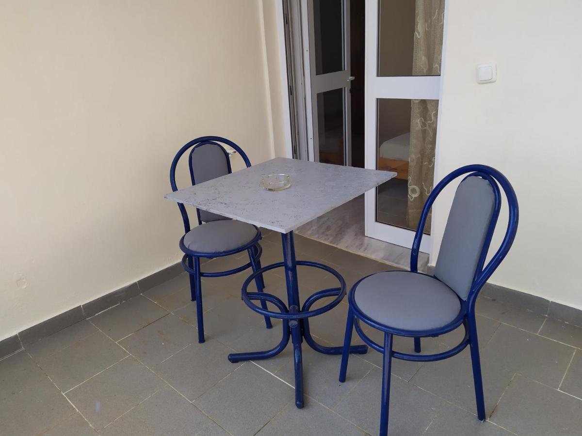 Number One Apartment Asprokklisi Exterior foto