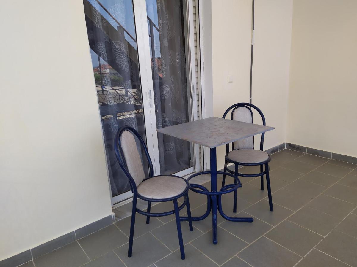 Number One Apartment Asprokklisi Exterior foto